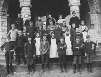 La clase de la señorita Wither en la escuela Alexis I. du Pont, 1894